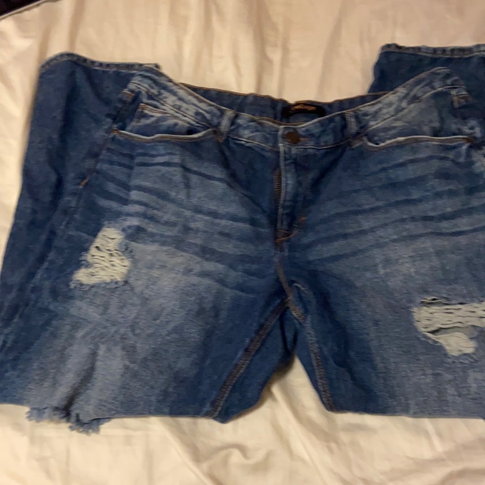 REFUGE JEANS